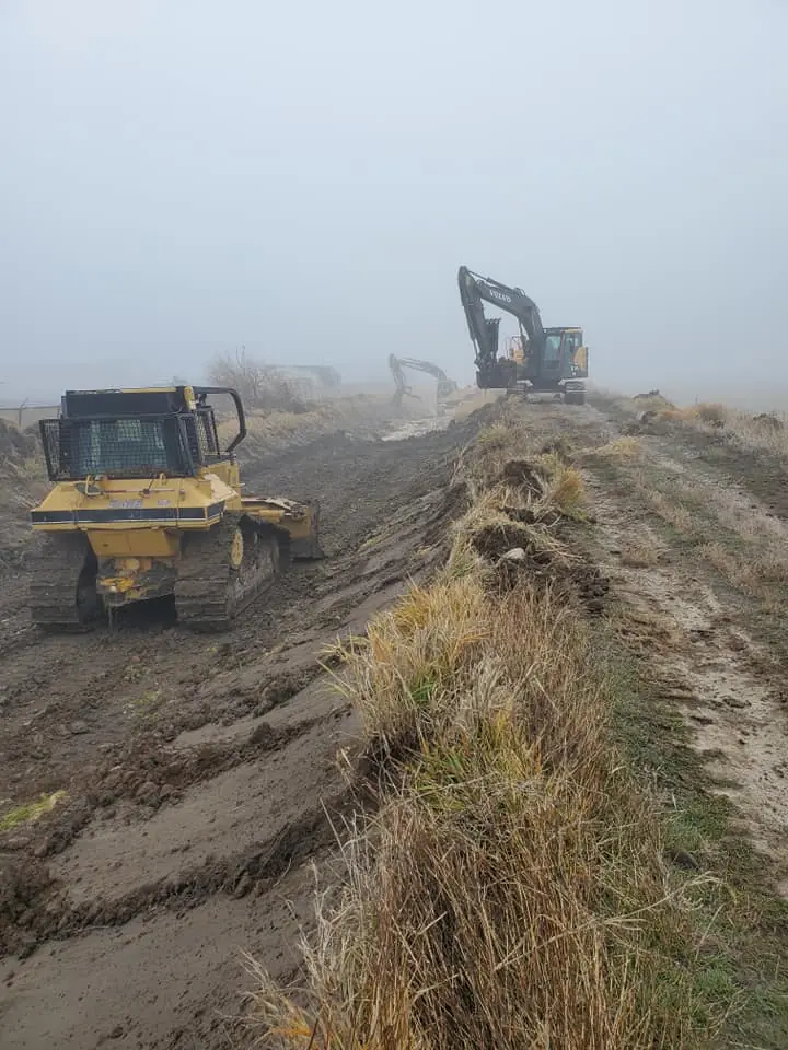 Copy of earthworks 1